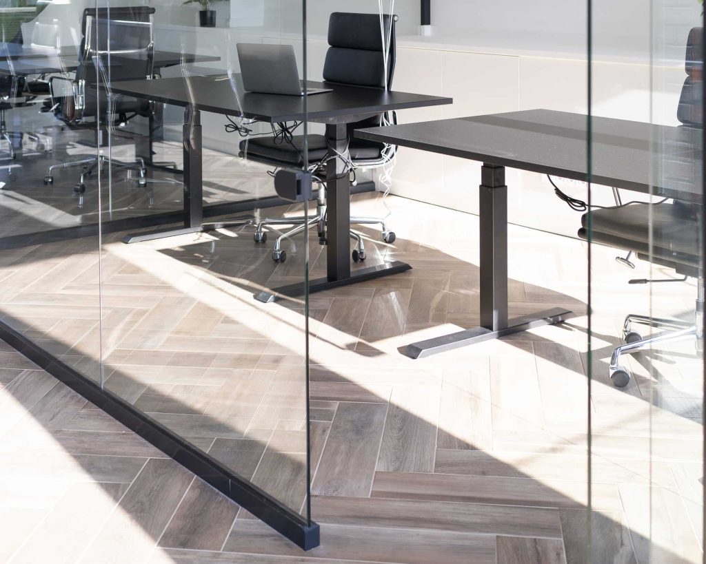 Ndarje Hapsirash me Xham